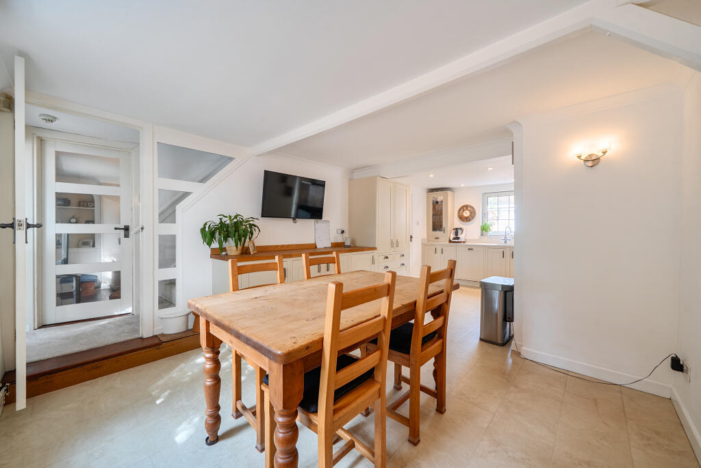House in Southampton - View 5