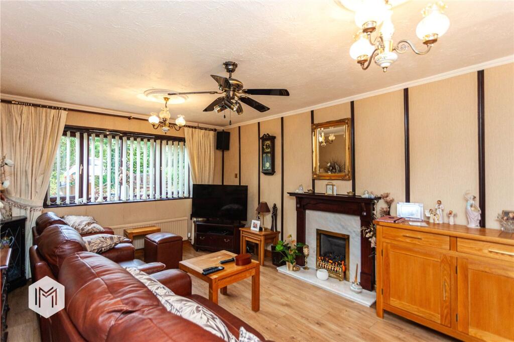 Moorside Road, Tottington, BL8 photo 2