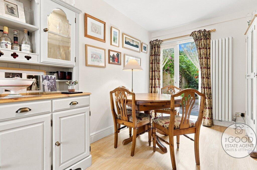 House in Ilford - More