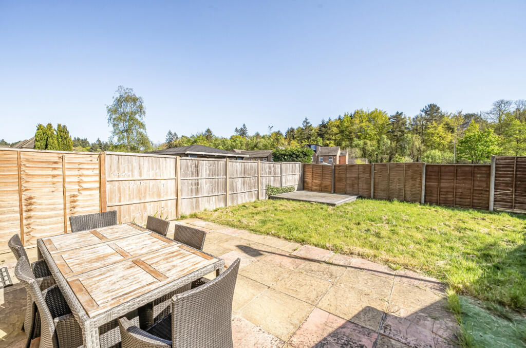 House in Winkfield, Bracknell Forest - View 4