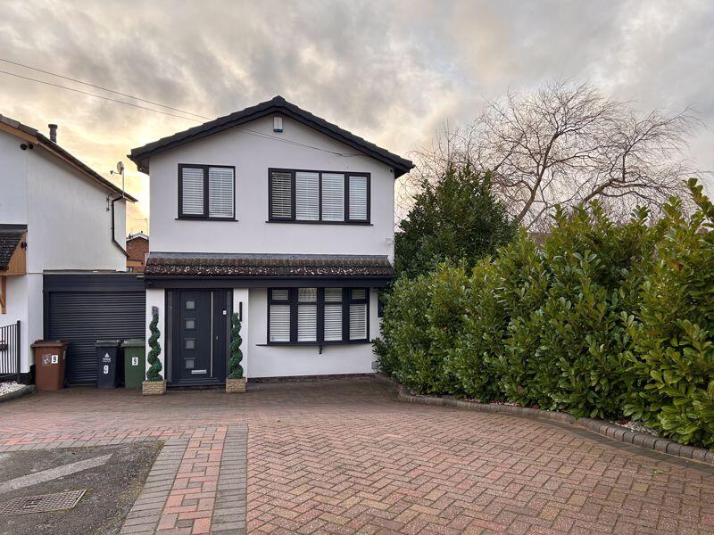 Main image of property: Littlelawns Close, Brownhills, Walsall WS8 7DH