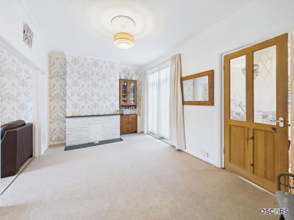 House in Hull - View 4