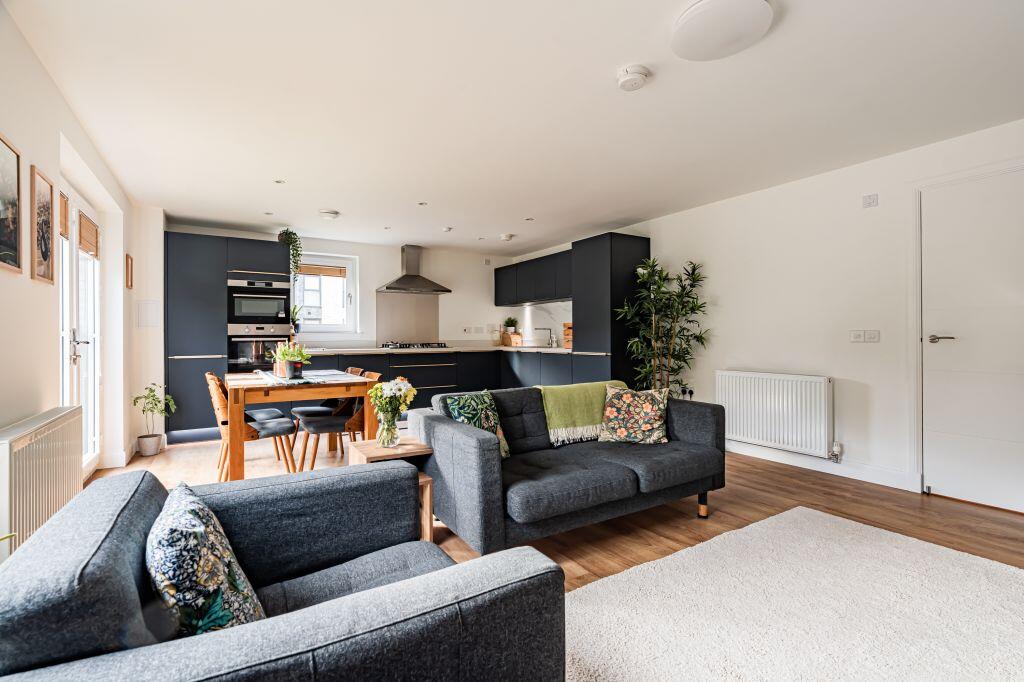 Apartment in Edinburgh, Cammo - View 4