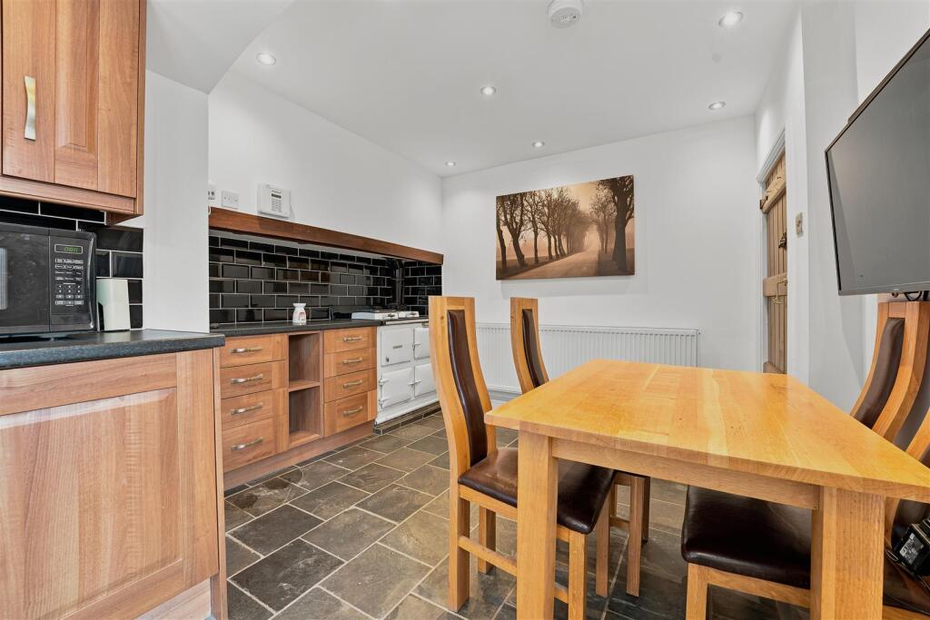 Henfield Road, Coalpit Heath photo 5