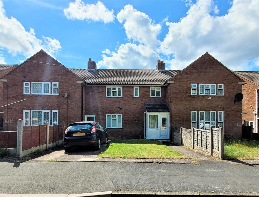Main image of property: Commonside, Brownhills, Walsall, West Midlands, WS8