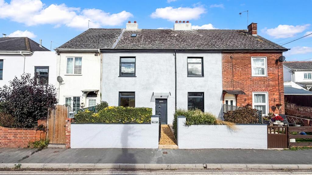 Main image of property: Clyst Honiton, Exeter