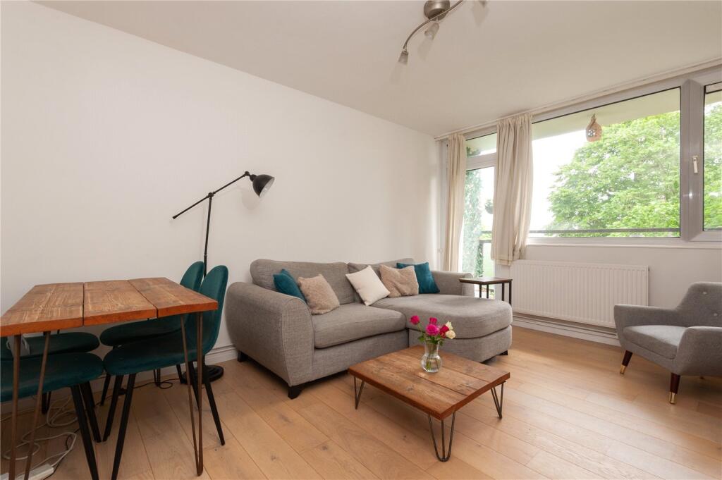 Classinghall House, London, SW15 photo 4