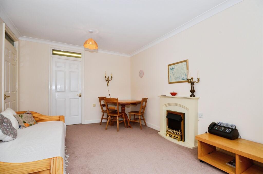 Additional image 5 of Batchwood View, St. Albans
