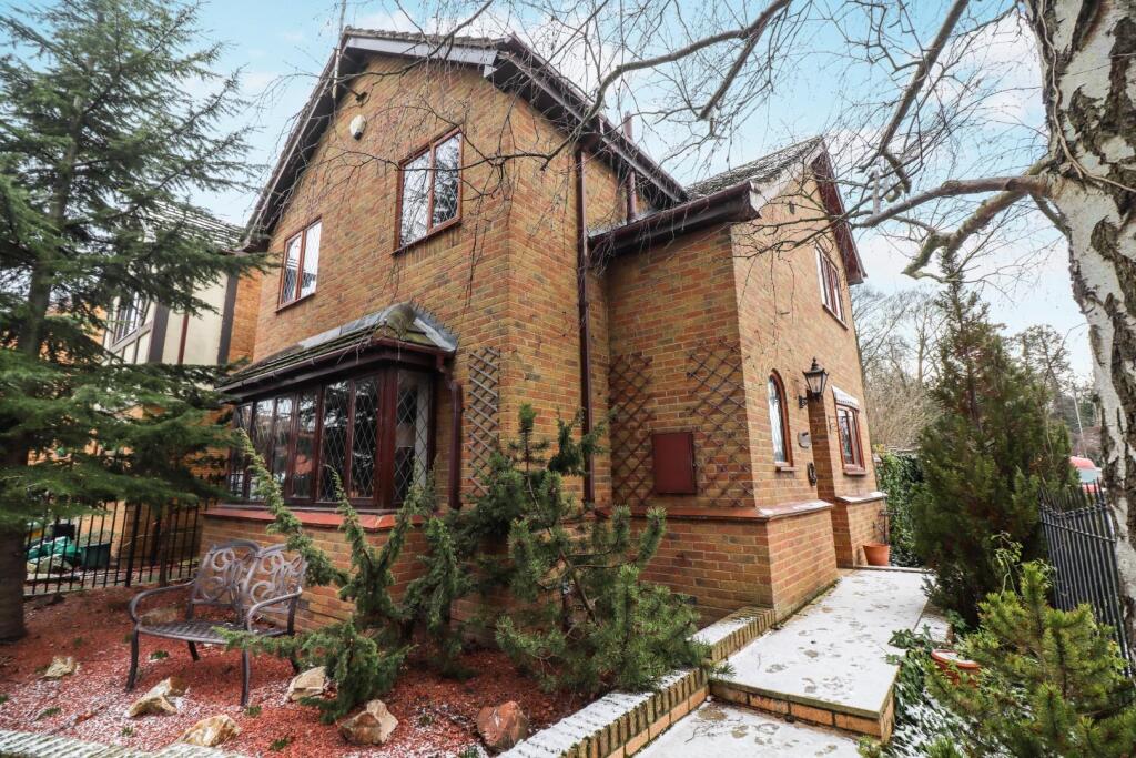 Main image of property: Wymington Park, Rushden, NN10 9JP