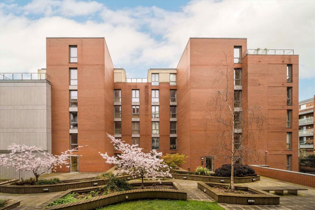 Main image of property: High Street, Brentford