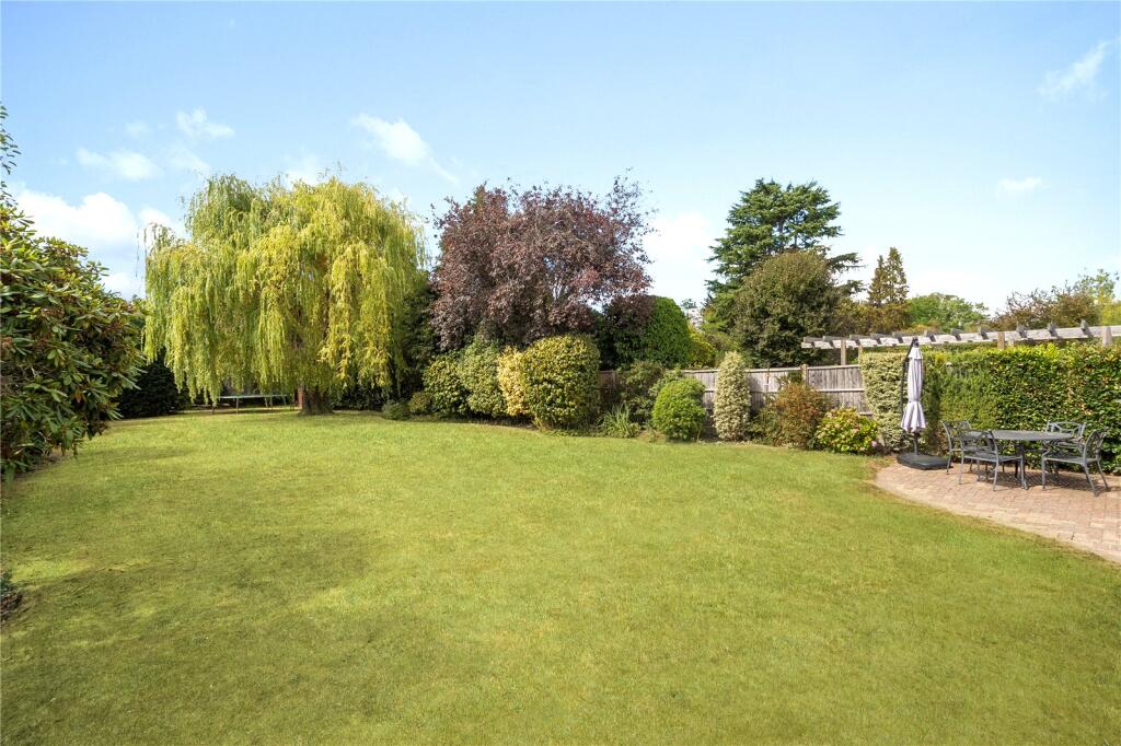 House in Elmbridge, Lower Green Esher, Esher - View 3
