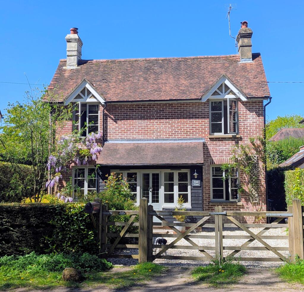 Main image of property: Passfield Common, Passfield, GU30