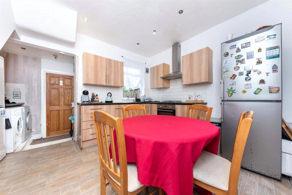 House in London, Mill Meads, West Ham - View 5