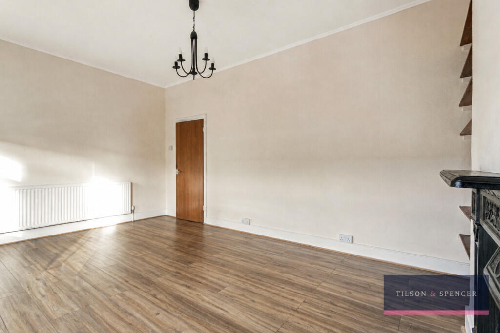 Apartment in London - More