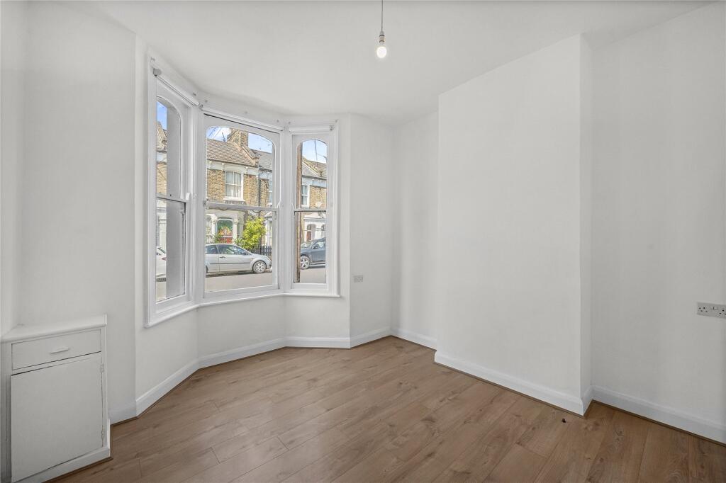 Apartment in London - View 4
