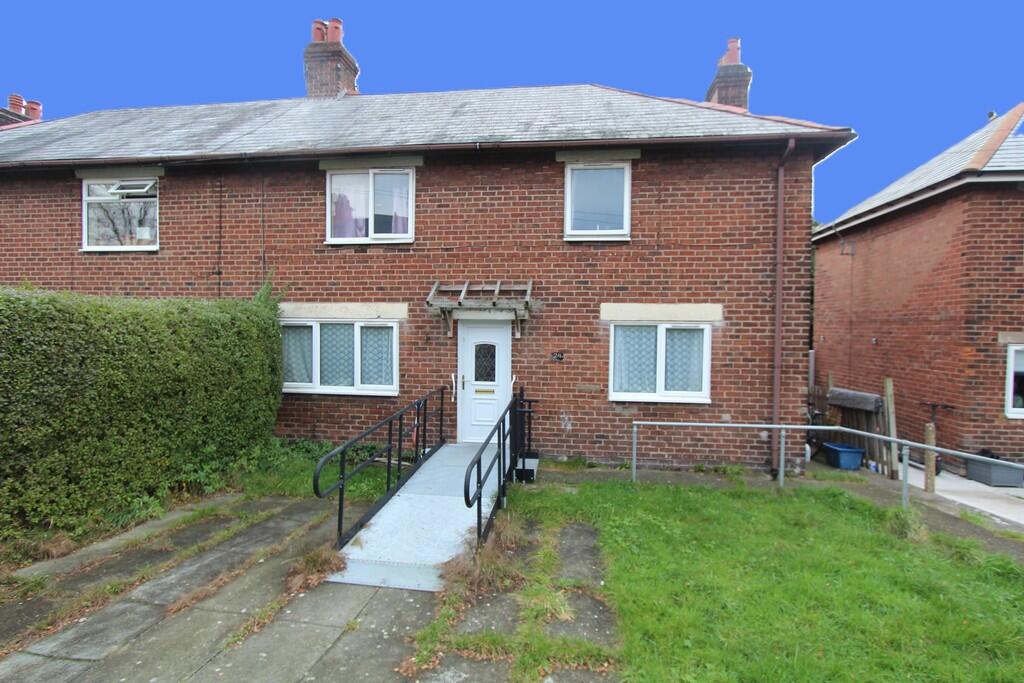 3-bed semi-detached on Heol Eifion , Rhosllanerchrugog, Wrexham, £130,000