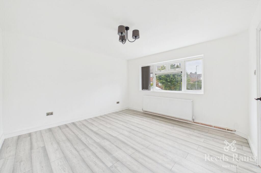 Brayton Avenue, Sale, Greater Manchester, M33 photo 2