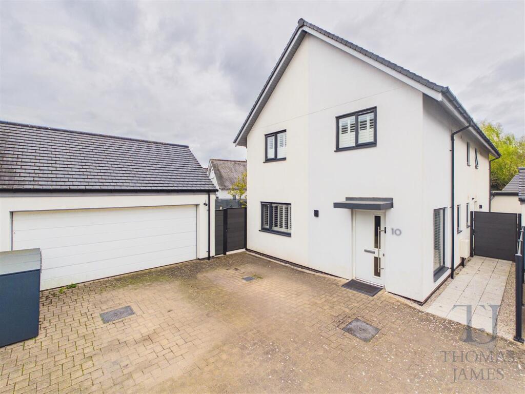 Main image of property: The Approach, Ruddington, Nottingham