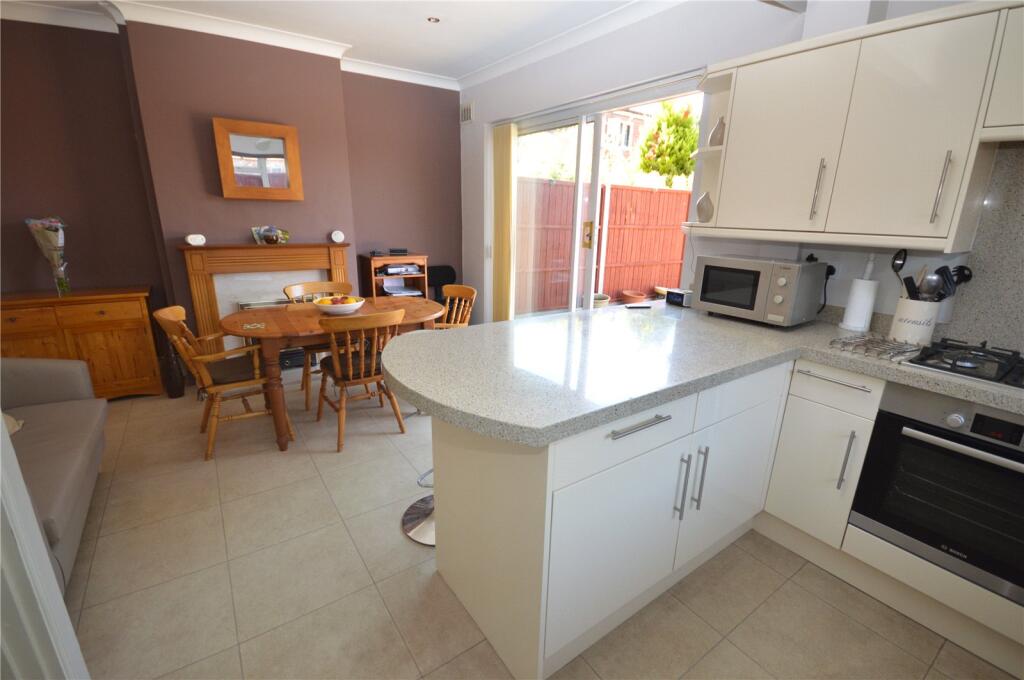 House in Luton - View 5