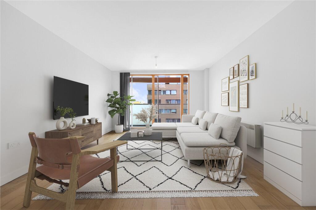 Main image of property: 83 Crampton Street, Elephant & Castle, Southwark, London, SE17