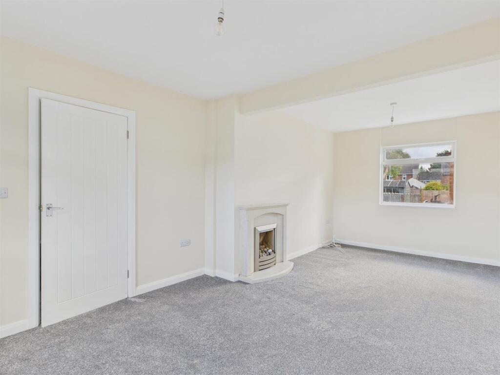 Oak Crescent, Malvern photo 4