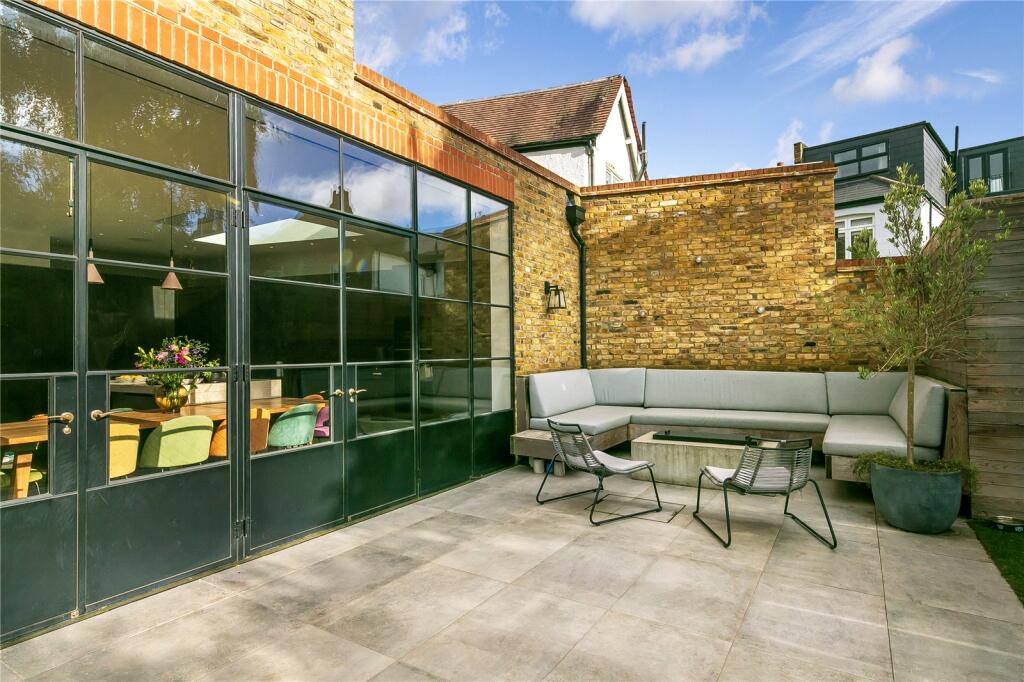 Property photo 11