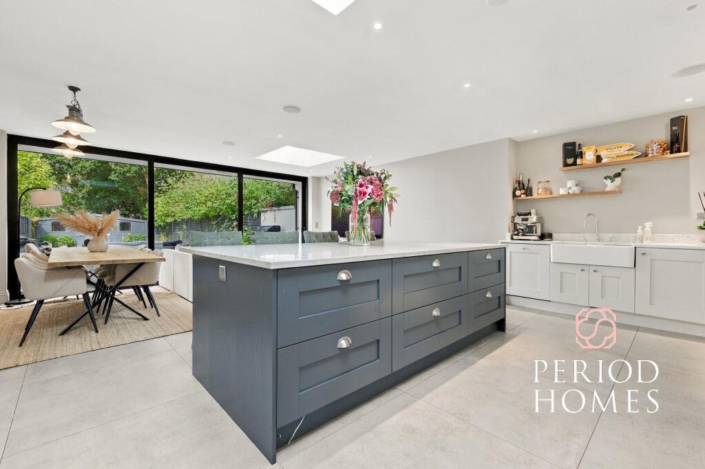 House in Basildon, Queens Park, Billericay - View 4