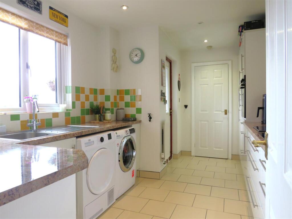 Cornfield Road, Devizes photo 3