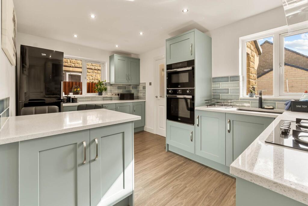 House in Bradford, West Yorkshire - View 5