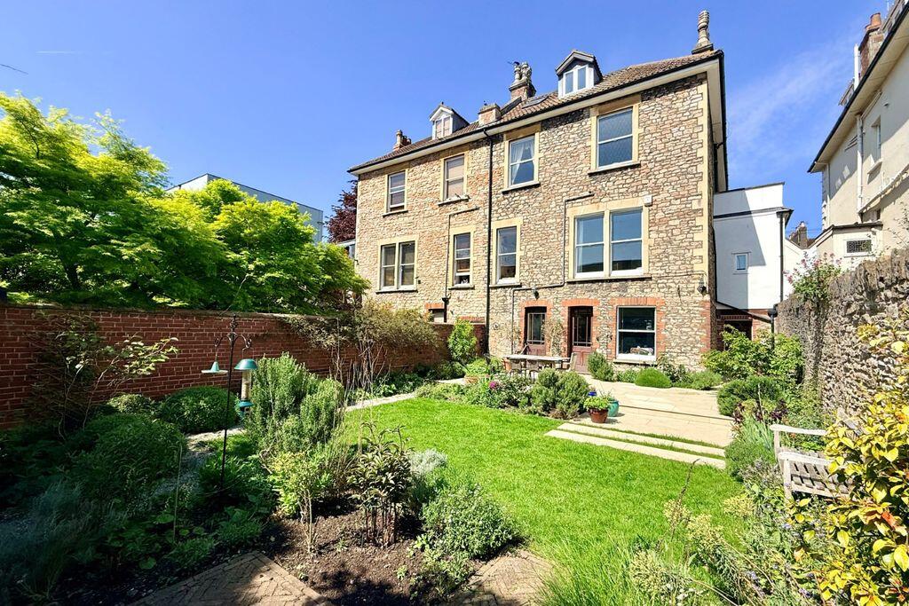 House in Bristol, Clifton - View 2