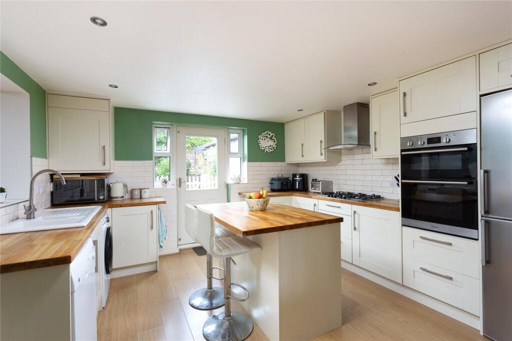 House in York, Clifton Park, Rawcliffe - More