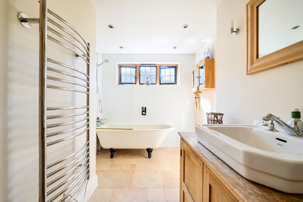 House in Wealden, Wadhurst - More