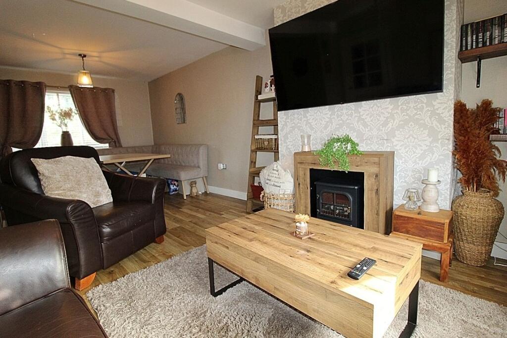 House in Rotherham, Treeton - View 5