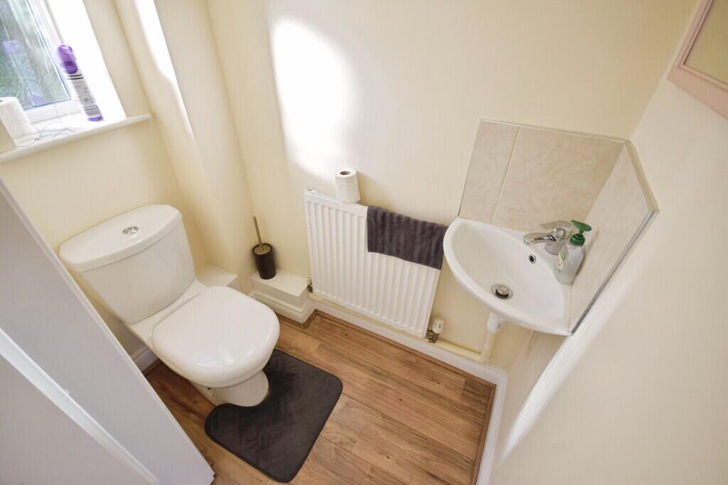 House in Stoke-on-Trent - View 5