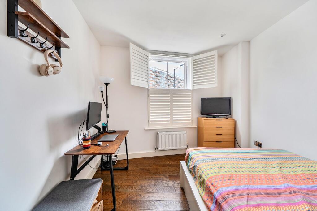 Apartment in London, Queen's Park - View 4