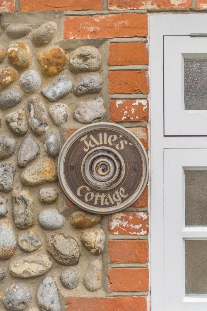 House in Norwich - More