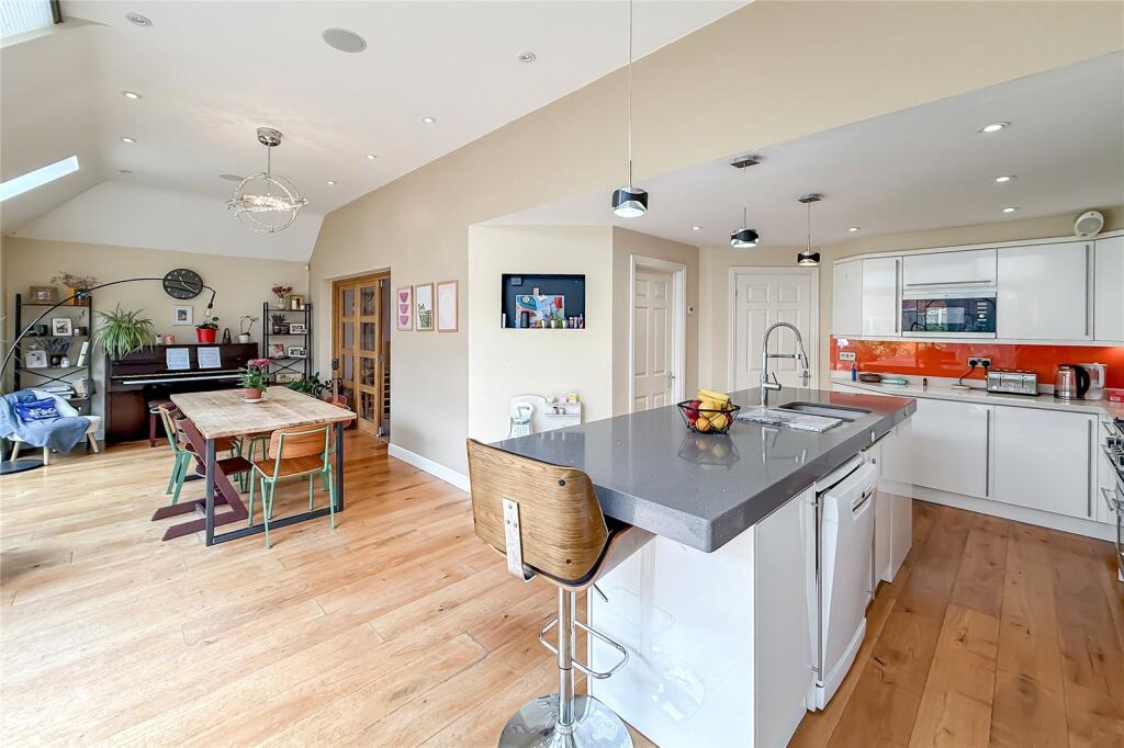 Stanmore Chase, St. Albans, Hertfordshire, AL4