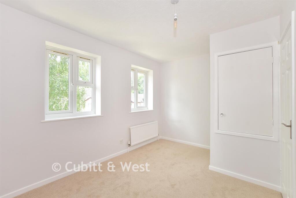 House in Redhill - View 5