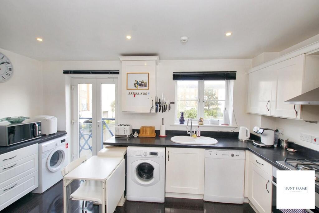 House in Brighton - View 5