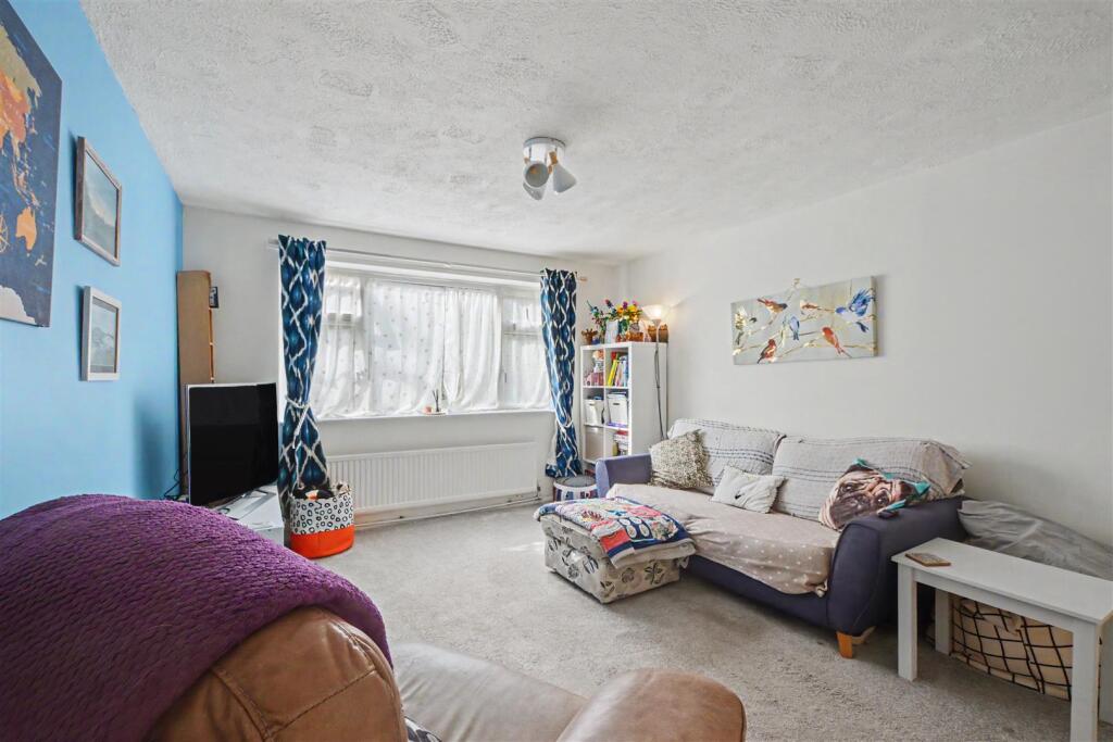 Apartment in Nottingham, New Stapleford, Stapleford - View 4