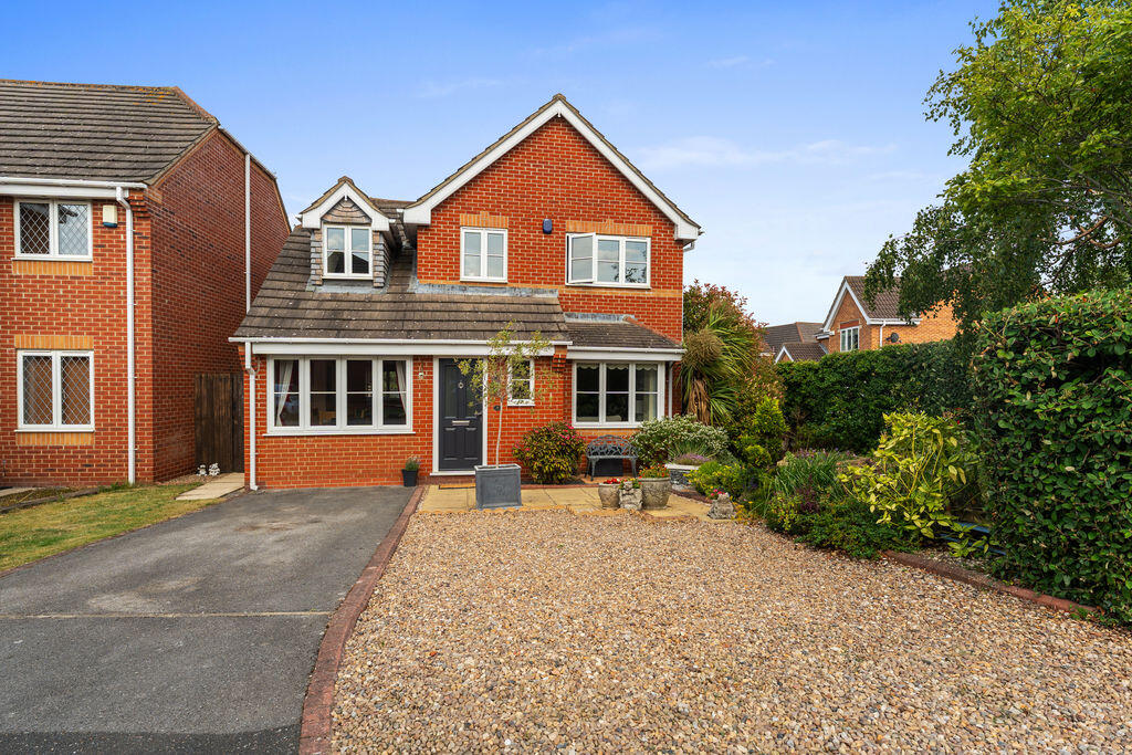 3-bed detached on Buttercup Court, Healing, £249,950