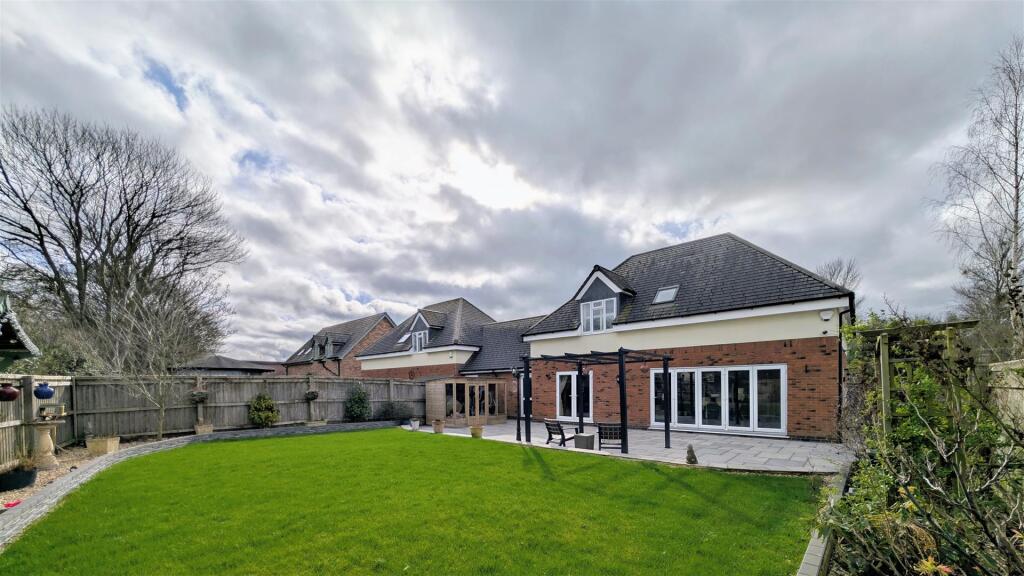 Main image of property: Naas Lane, Quedgeley, Gloucester