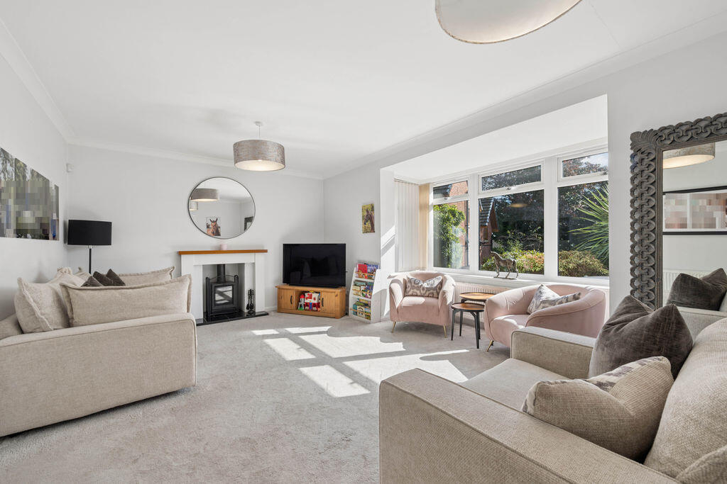 Oakwood Drive, Heaton photo 2