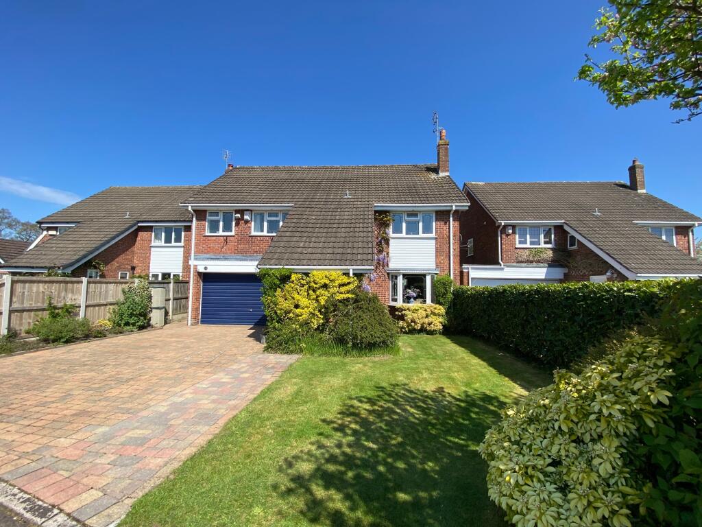 4-bed detached on Aldford Close, Crewe, £400,000