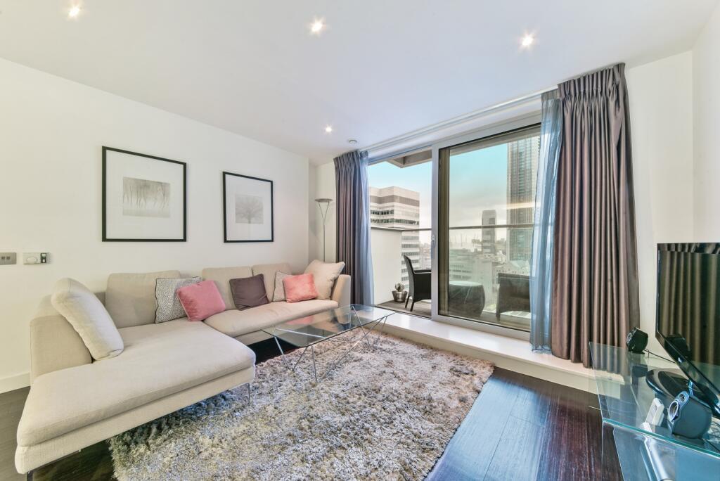 Apartment in London - View 3