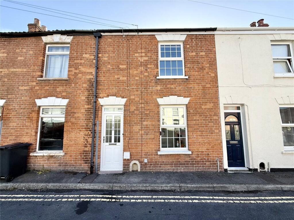 3-bed terraced on Market Terrace, Highbridge, Somerset, TA9, £175,000