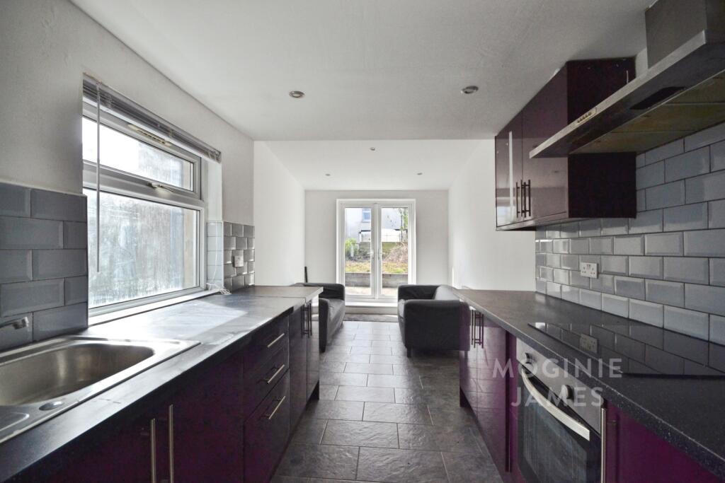 Robert Street, Cathays, Cardiff photo 3