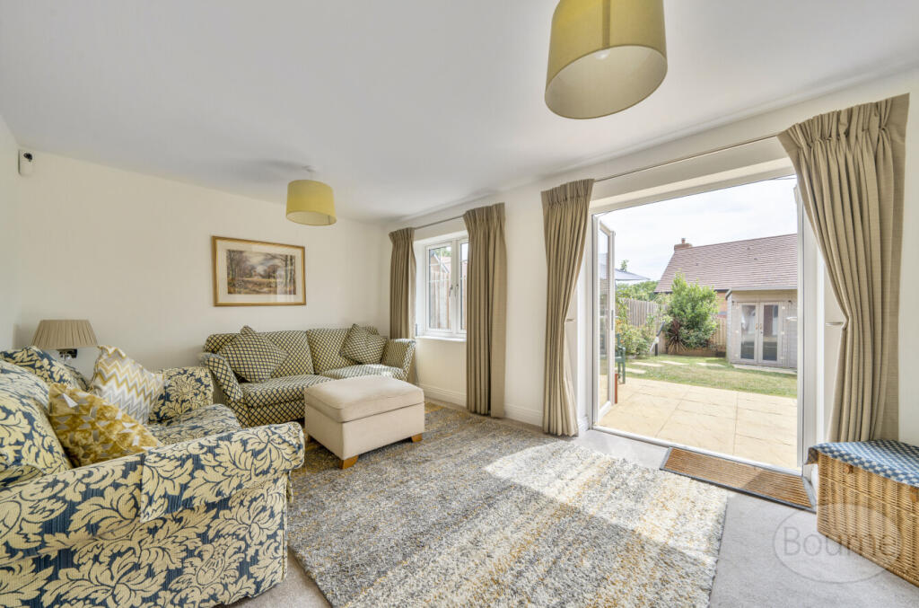 Verdun Street, Farnham, Surrey, GU9 photo 2