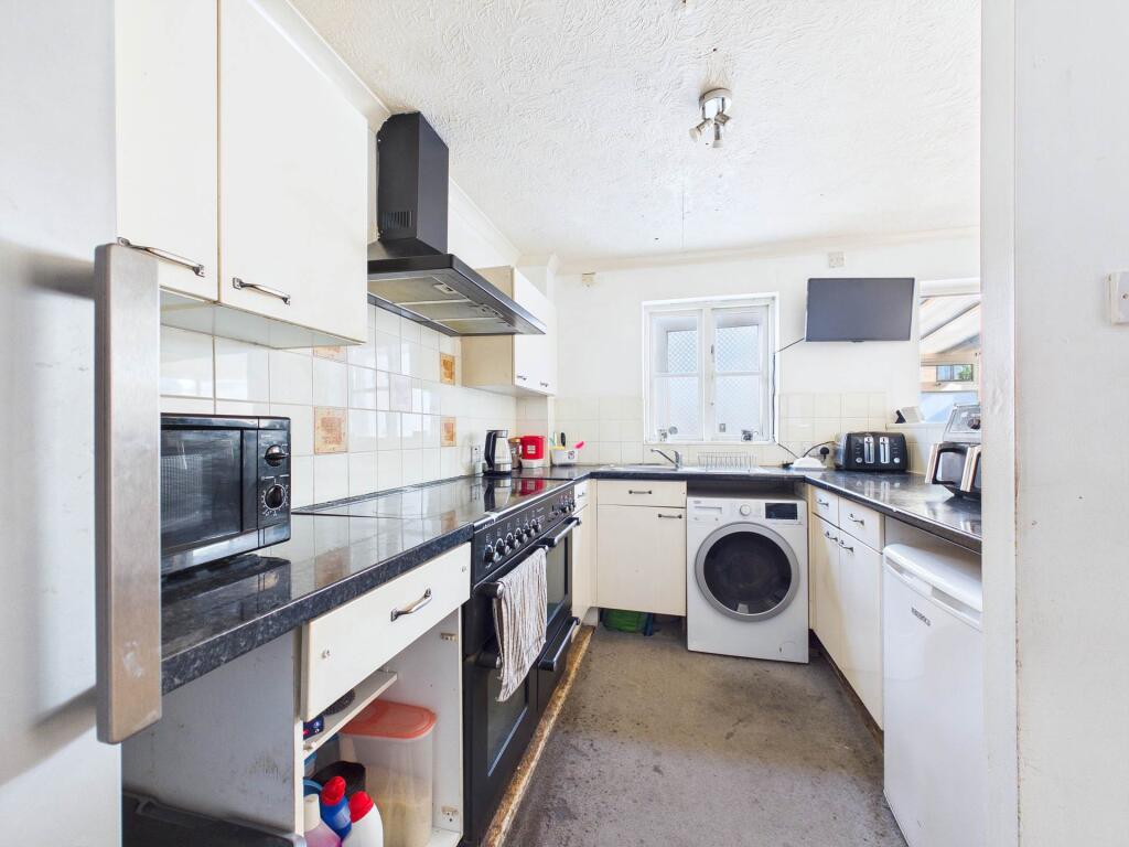 House in Weston-super-Mare, North Somerset - More
