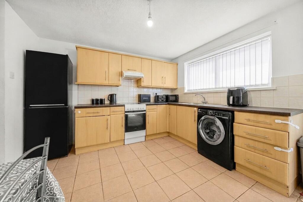 Enstone, Skelmersdale, WN8 - Więcej